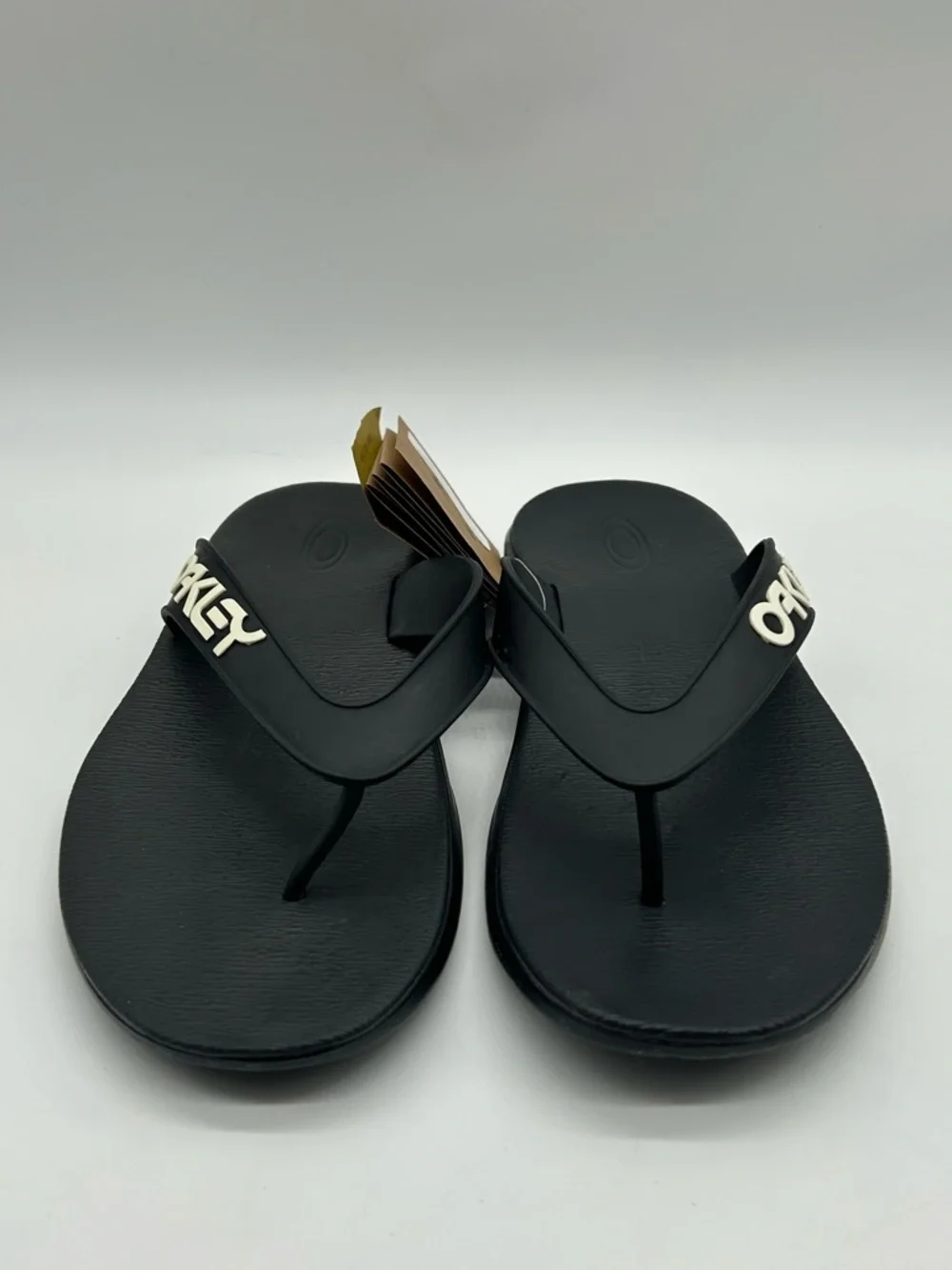 Oakley B1B Flip Flops Men’s Size 12 Black Logo Sandals New With Tag
